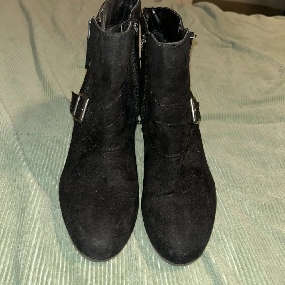 Booties - Picture 3 of 5